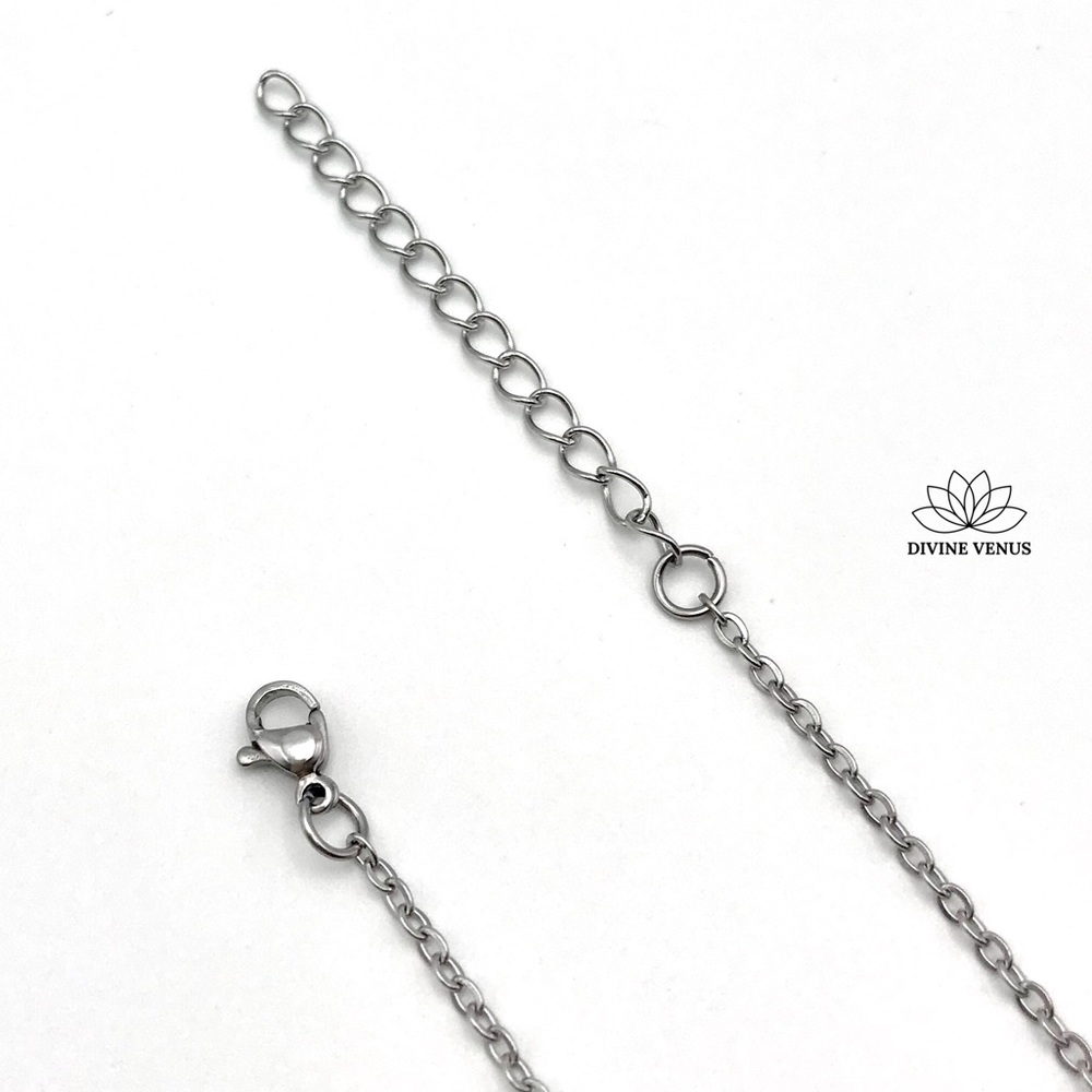 Mama Necklace • Stainless Steel - Picture 6 of 7